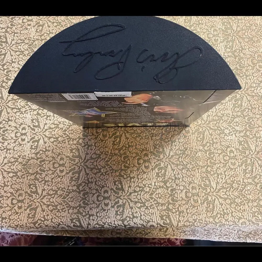 Elvis '68‎ Special Doll (The Sun Never Sets On The Legend Collection) (NEW)